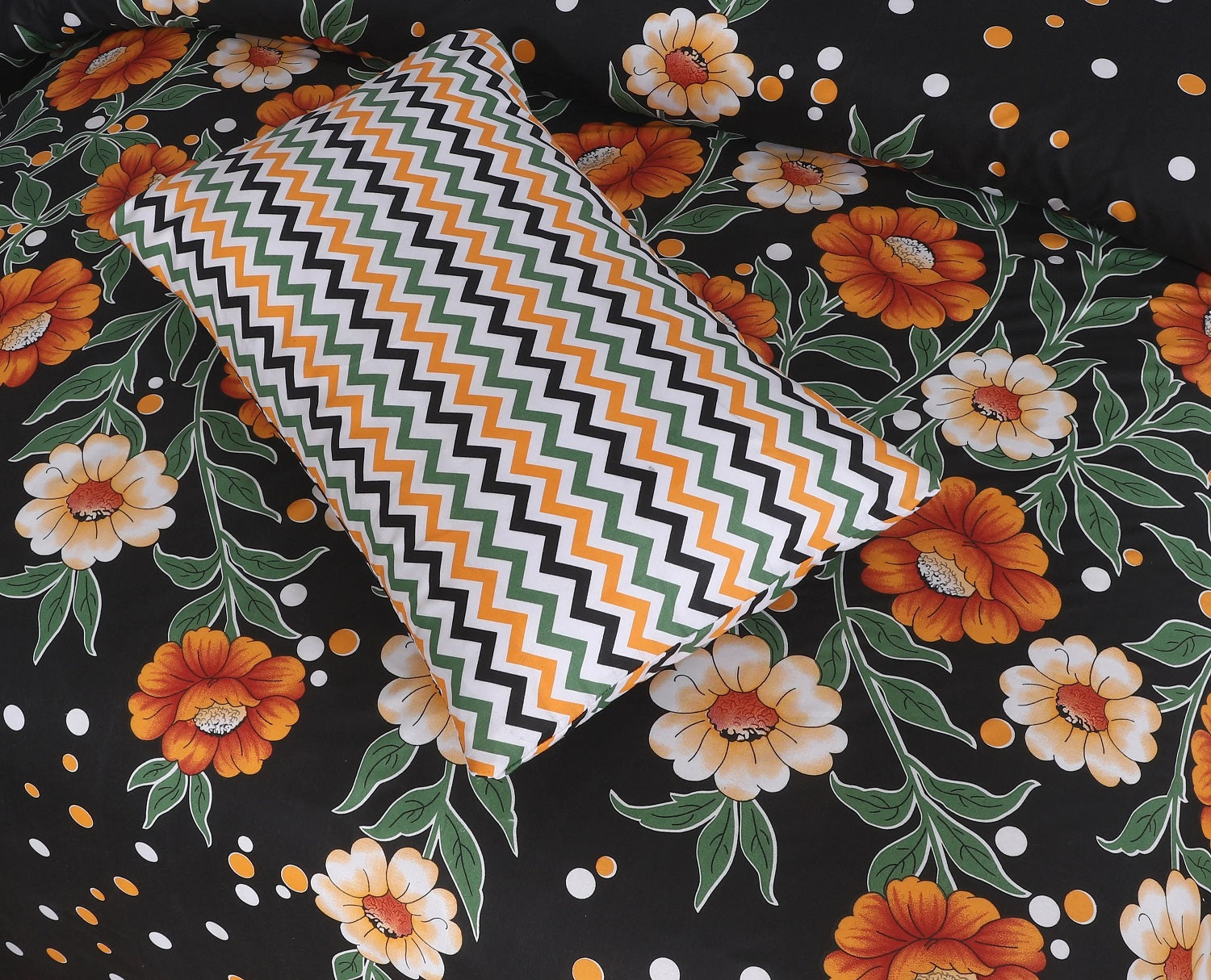 Black Multi-7pc Summer Comforter Set. ( Light Filling)