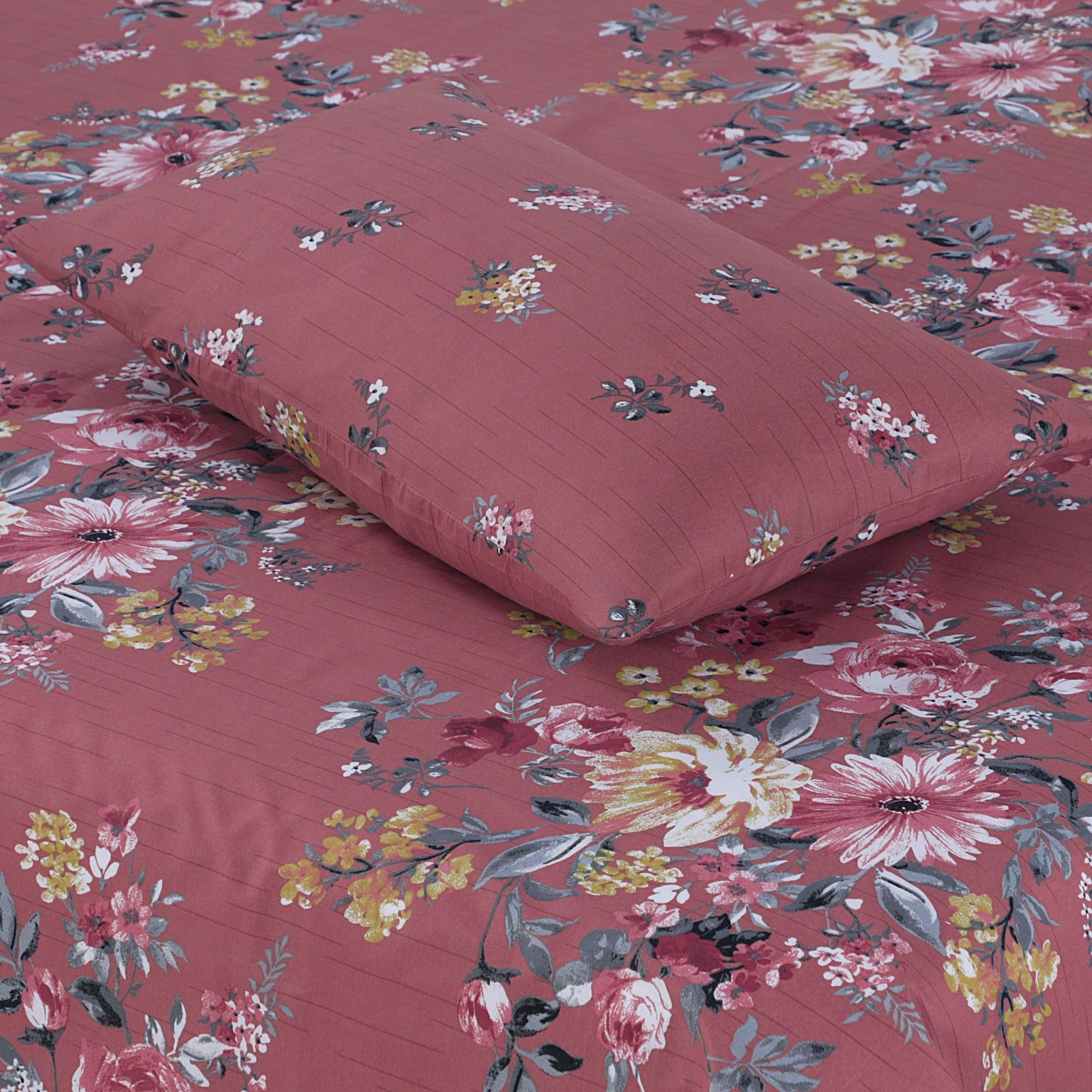 Pink Ocean -7pc Summer Comforter Set. ( Light Filling)