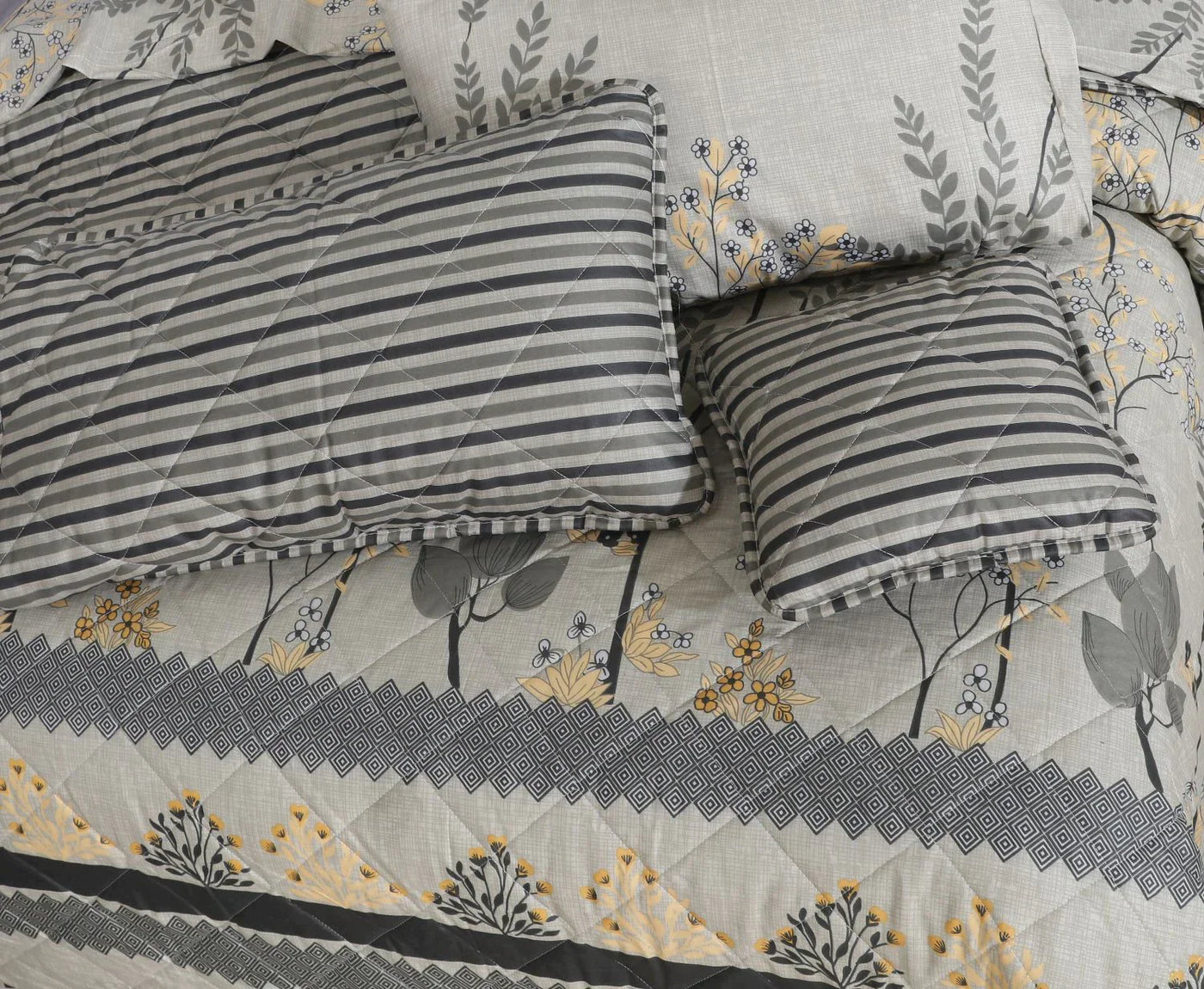 Spells-7pc Summer Comforter Set. ( Light Filling)